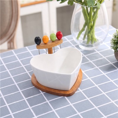 Exotic european heart shape table fruits salad plain white fancy  decorative bowls with stand